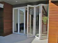 Двери патио алюминиевых складчатых дверей Т5 угловые би- складывая для кондо дома горы